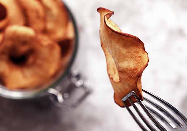 Äpfel trocknen im Ofen, an der Luft oder im Dörrautomaten – einfaches Rezept